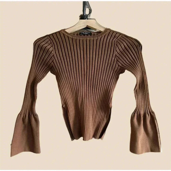 Few Moda Ribbed Bell Sleeve Sweater Blouse Brown Small - Picture 4 of 11